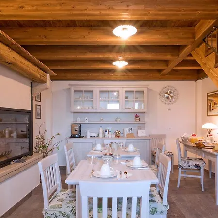 Bed & Breakfast Contrade Alte 3*